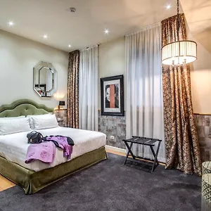 4* Hotel The Talent